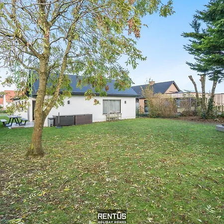 Zee En - With Garden And Parking